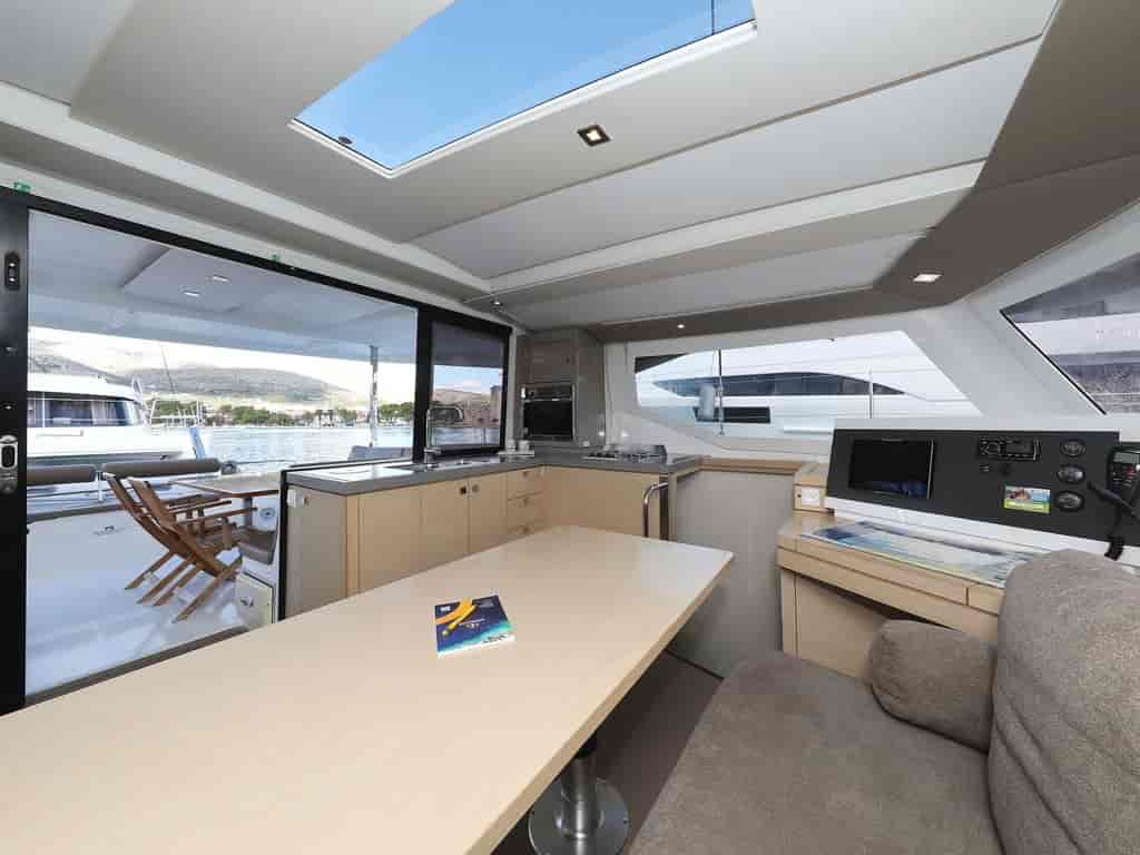 Boat picture 17
