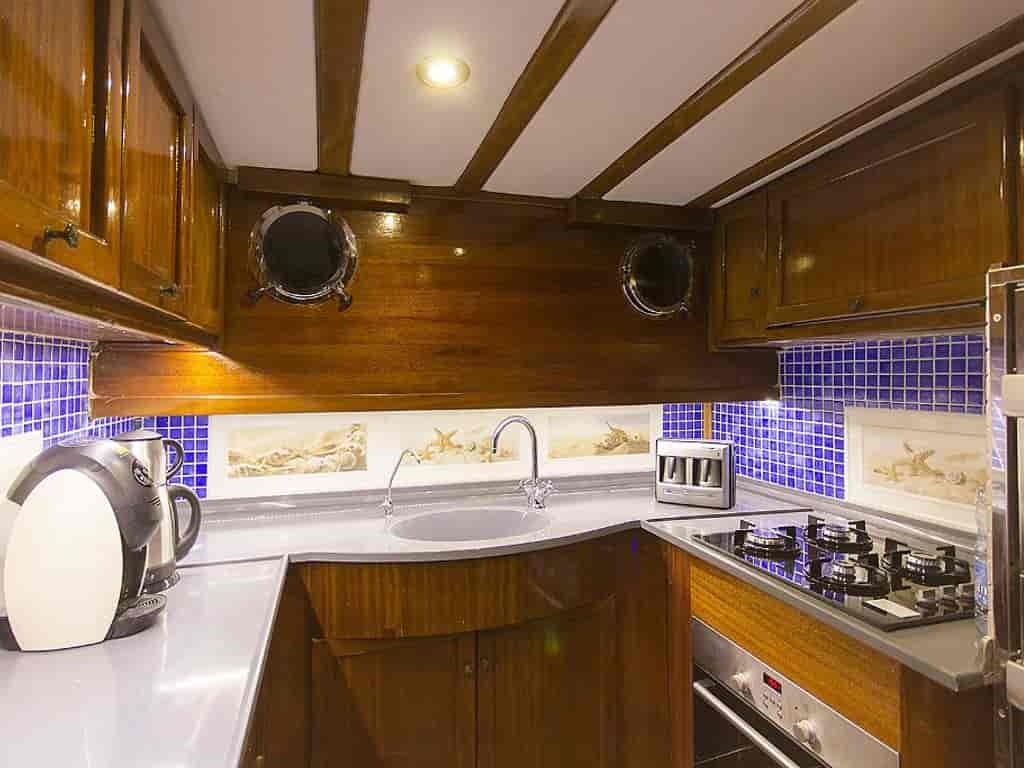 Boat picture 15