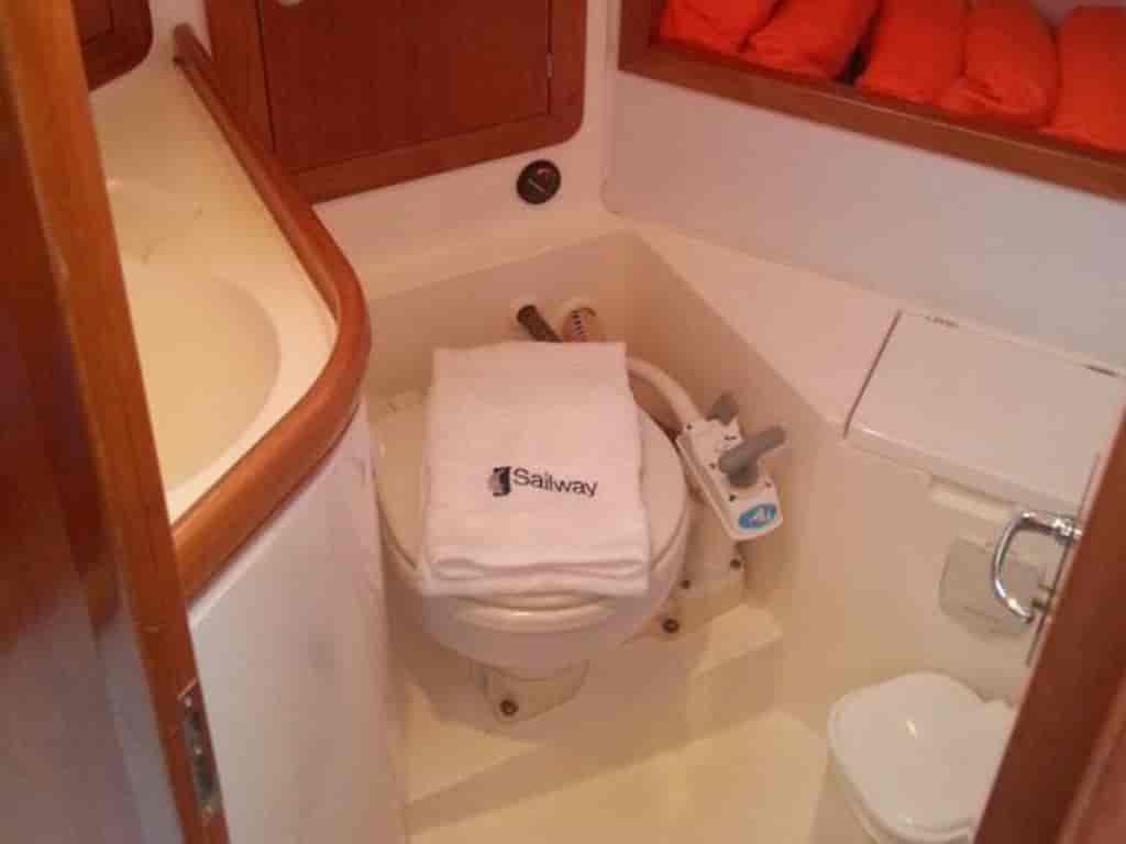 Boat picture 9