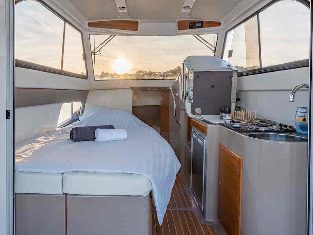 Boat picture 17