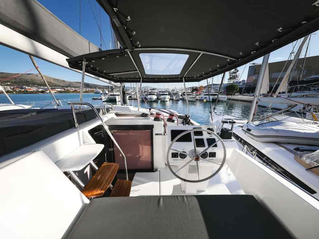 Boat picture 9