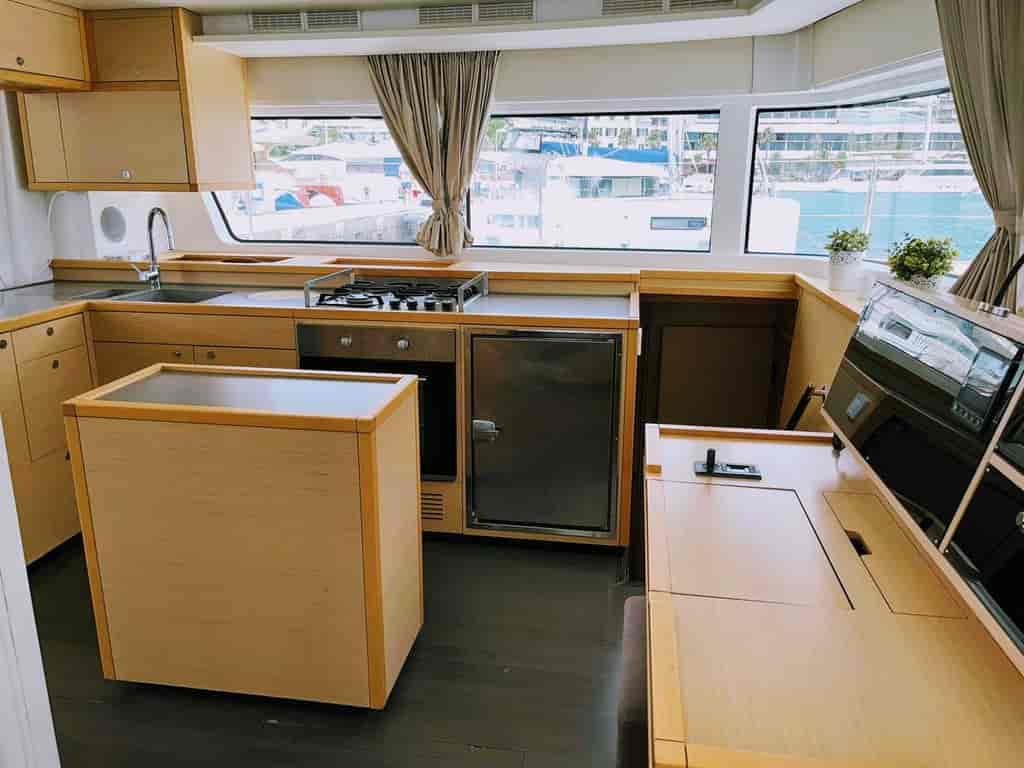 Boat picture 9