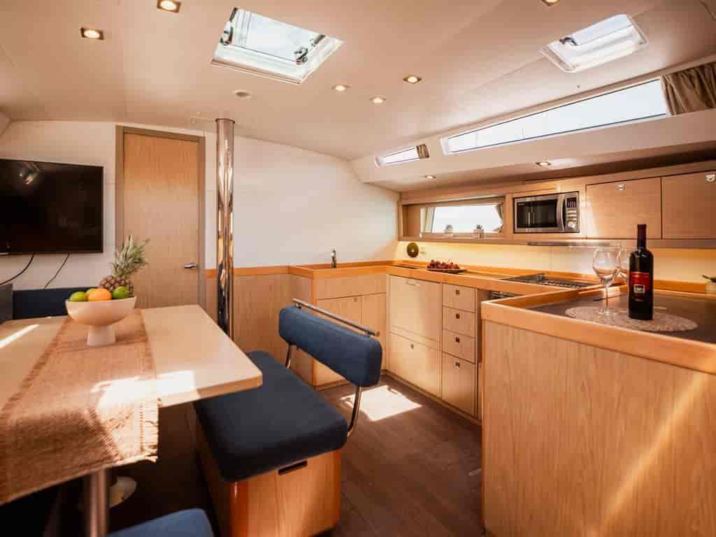 Boat picture 9