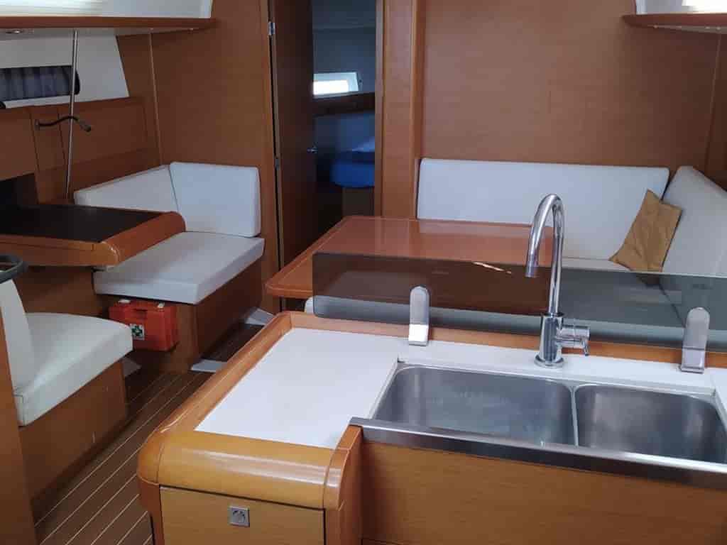 Boat picture 17