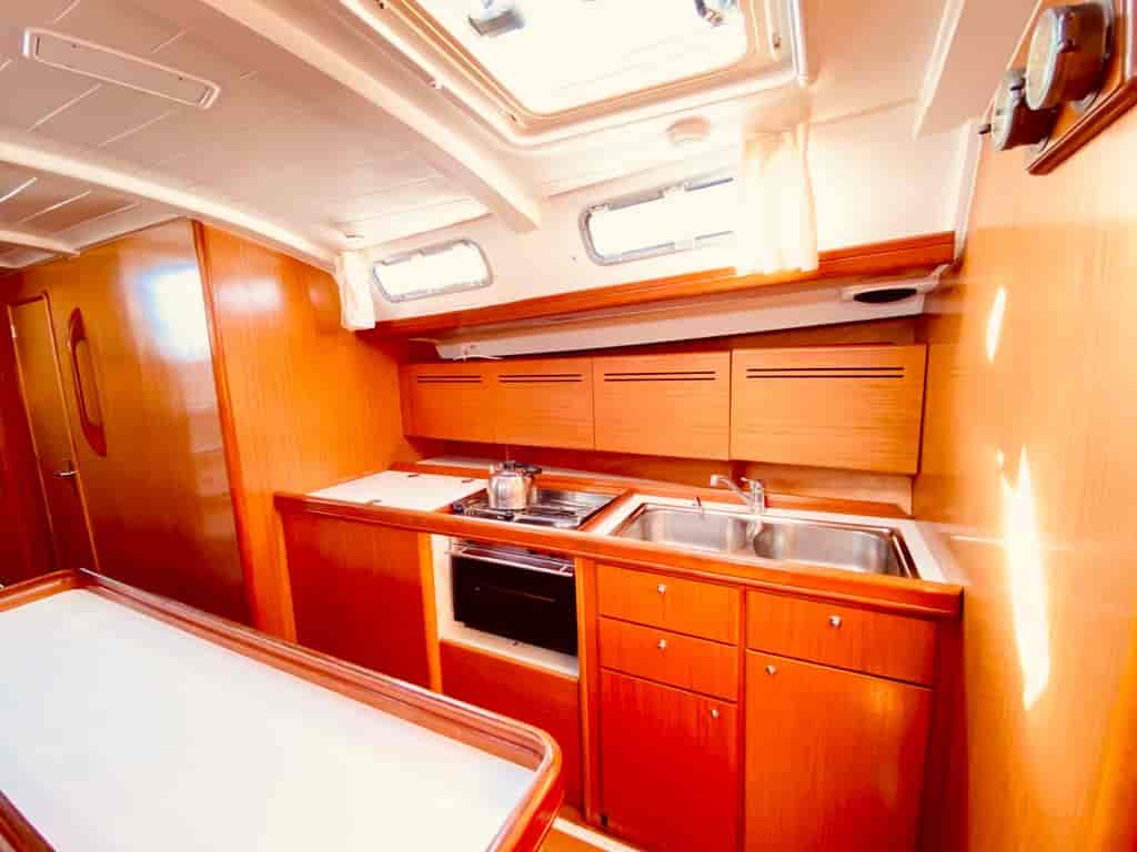 Boat picture 16