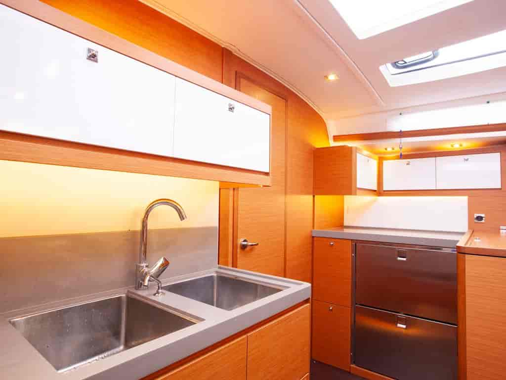 Boat picture 9