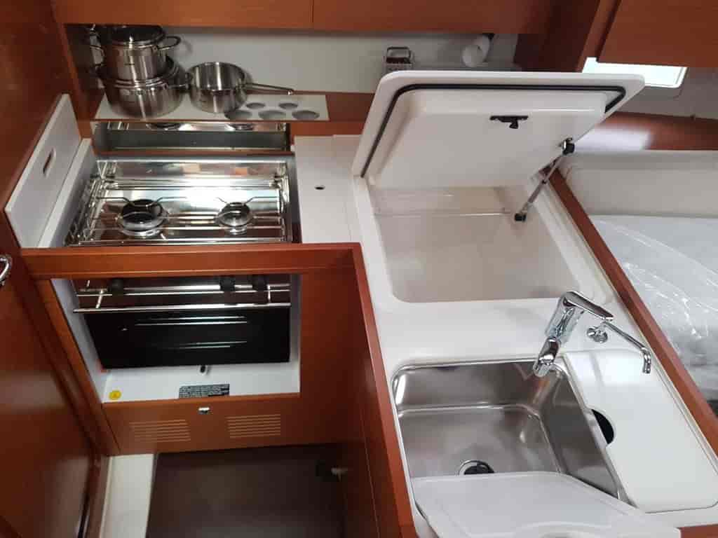 Boat picture 9