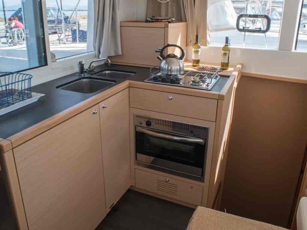 Boat picture 16
