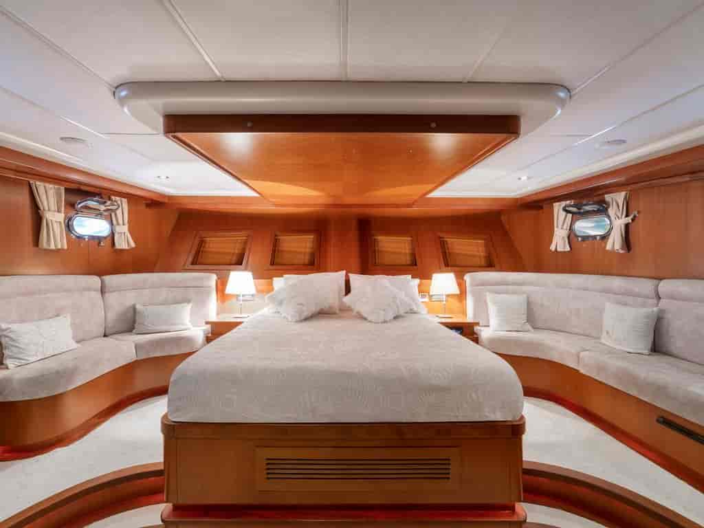 Boat picture 16