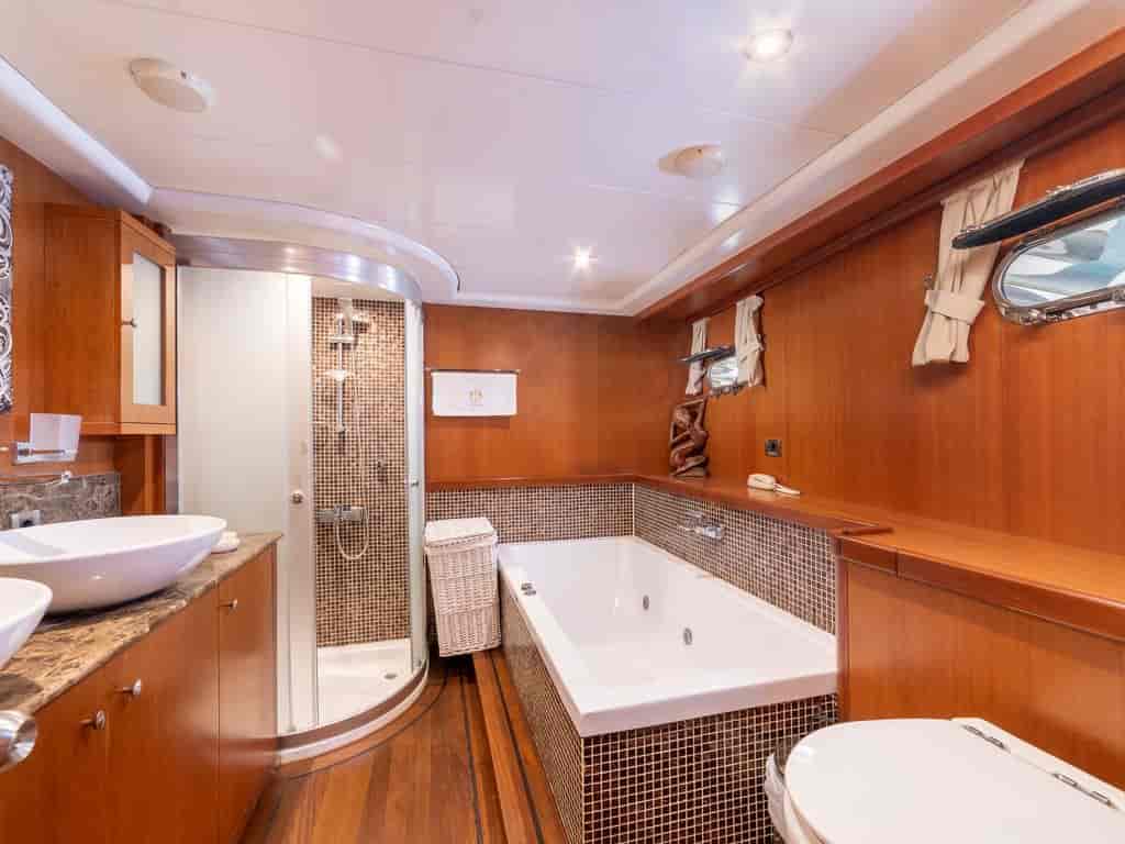 Boat picture 10