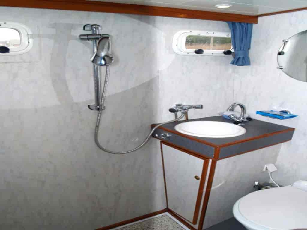 Boat picture 4