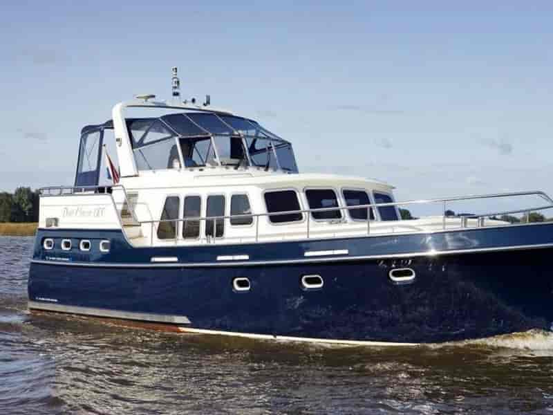 Boat picture 1