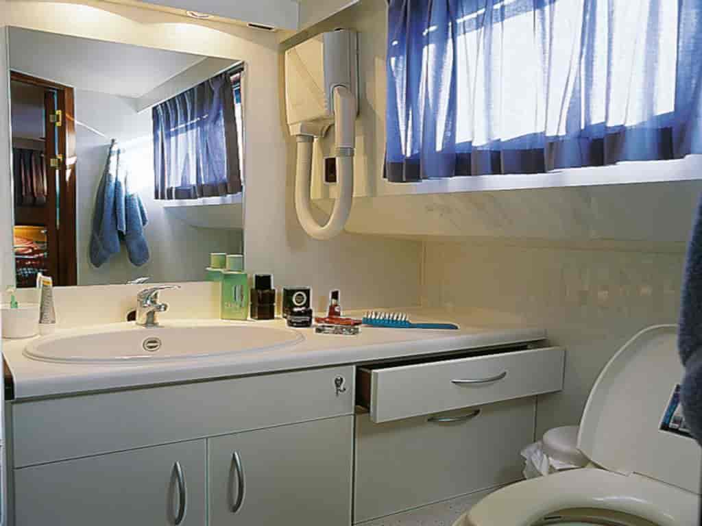 Boat picture 7
