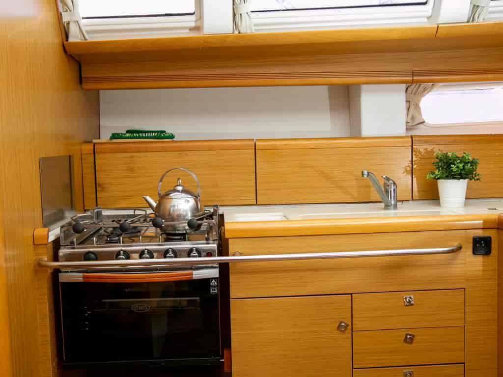 Boat picture 9