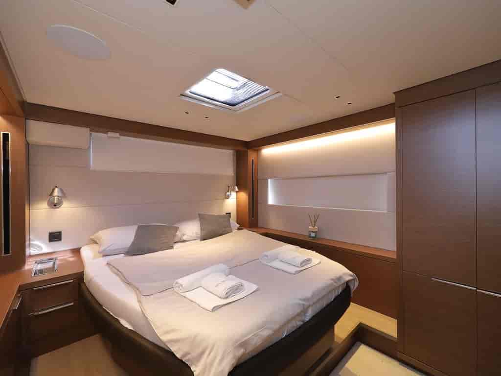 Boat picture 9