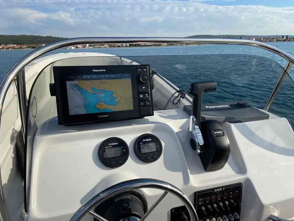 Boat picture 9