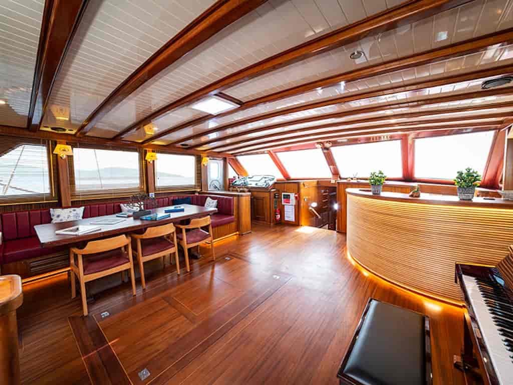 Boat picture 9