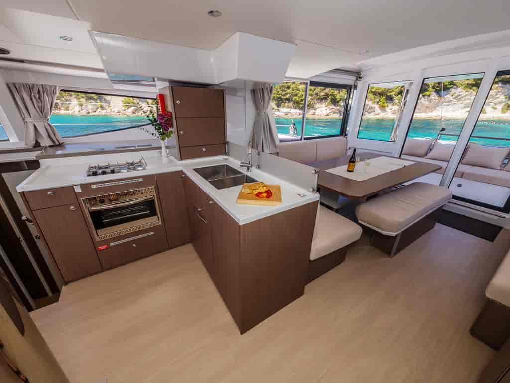 Boat picture 14