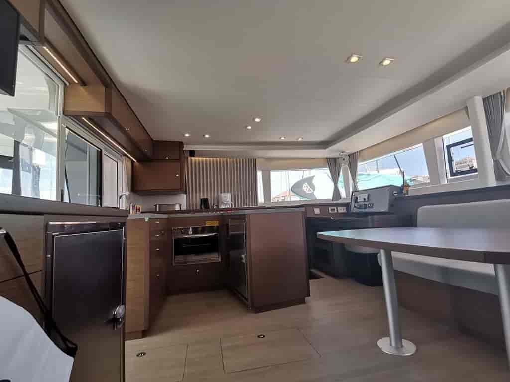 Boat picture 17