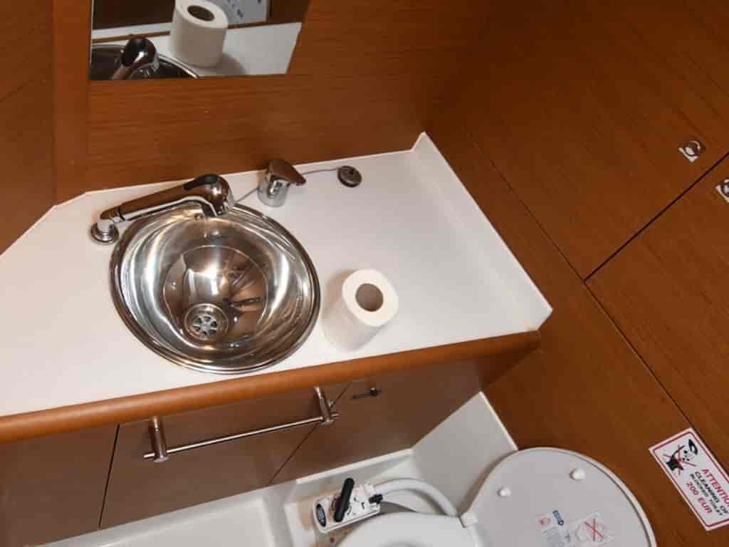 Boat picture 9