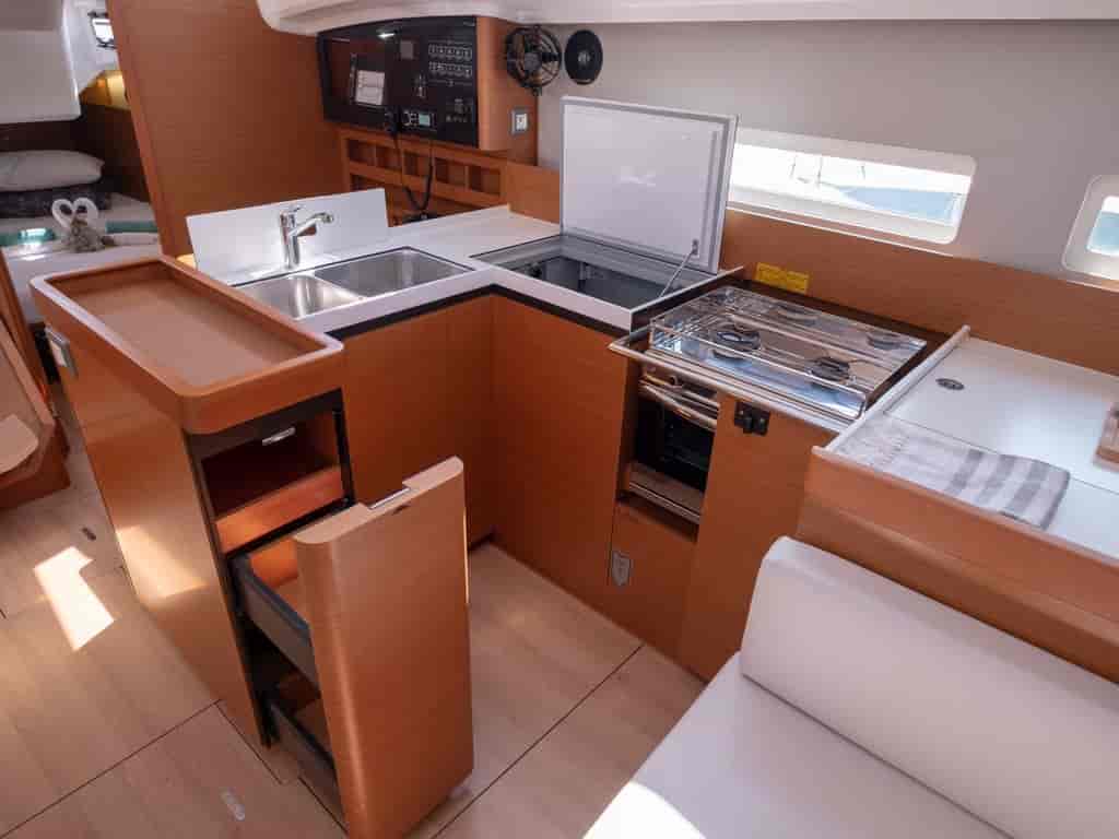 Boat picture 37