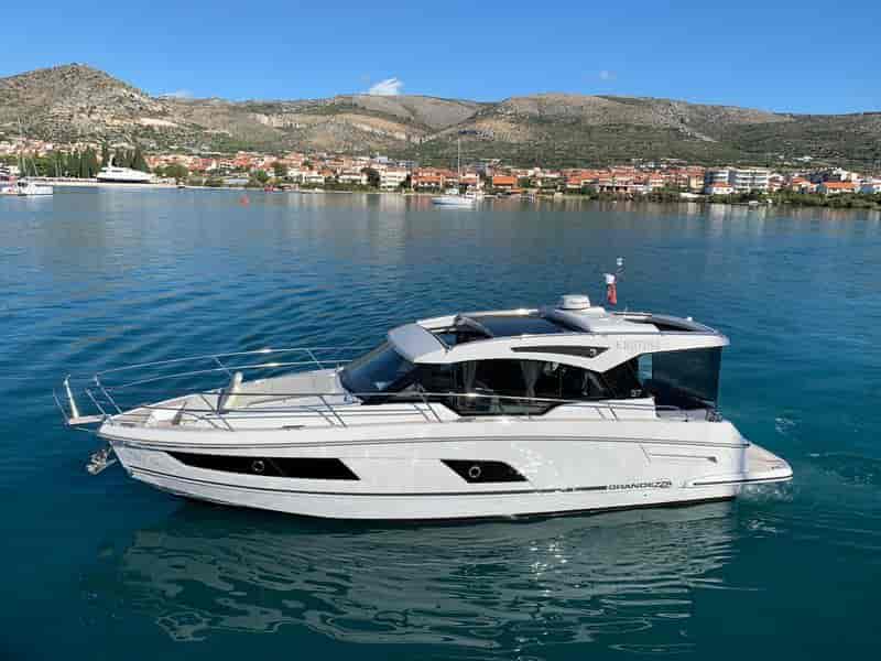 Boat picture 1