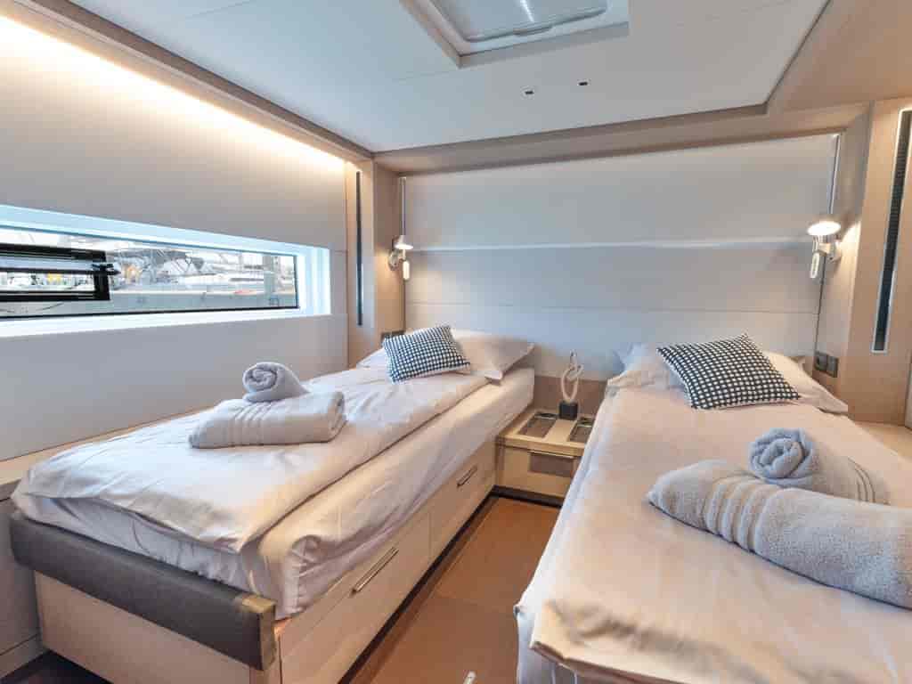 Boat picture 17