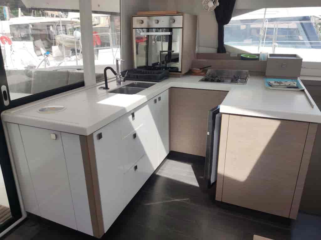 Boat picture 14