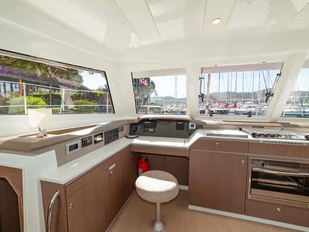 Boat picture 16