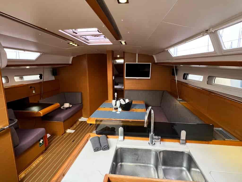 Boat picture 17
