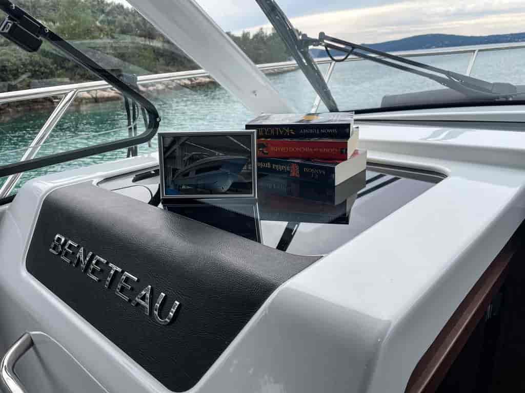 Boat picture 9