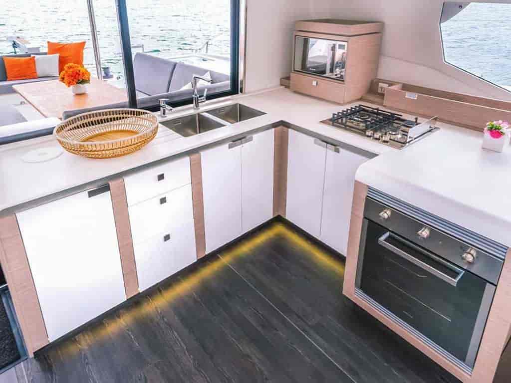 Boat picture 14