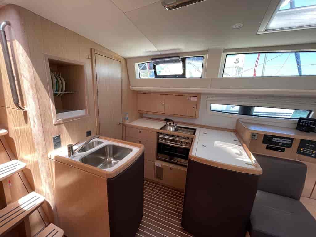Boat picture 9
