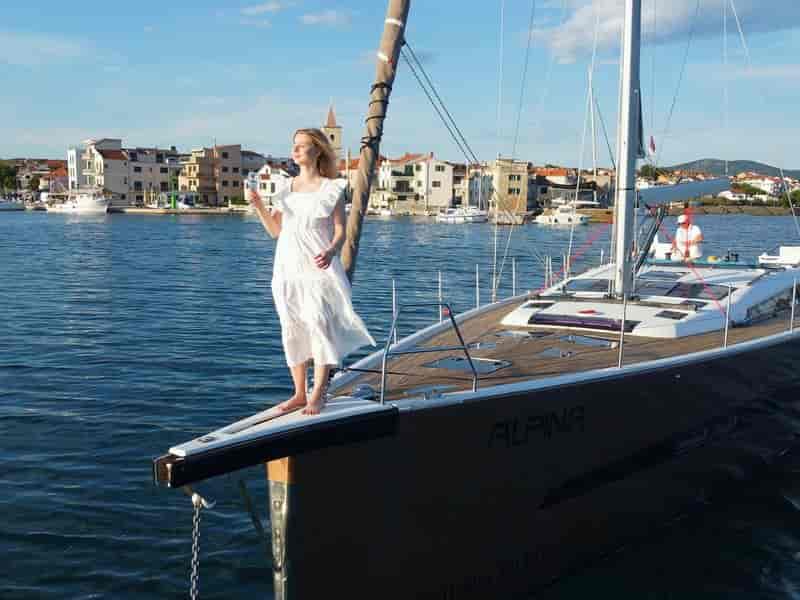 Photo of undefined, image 1 of 31