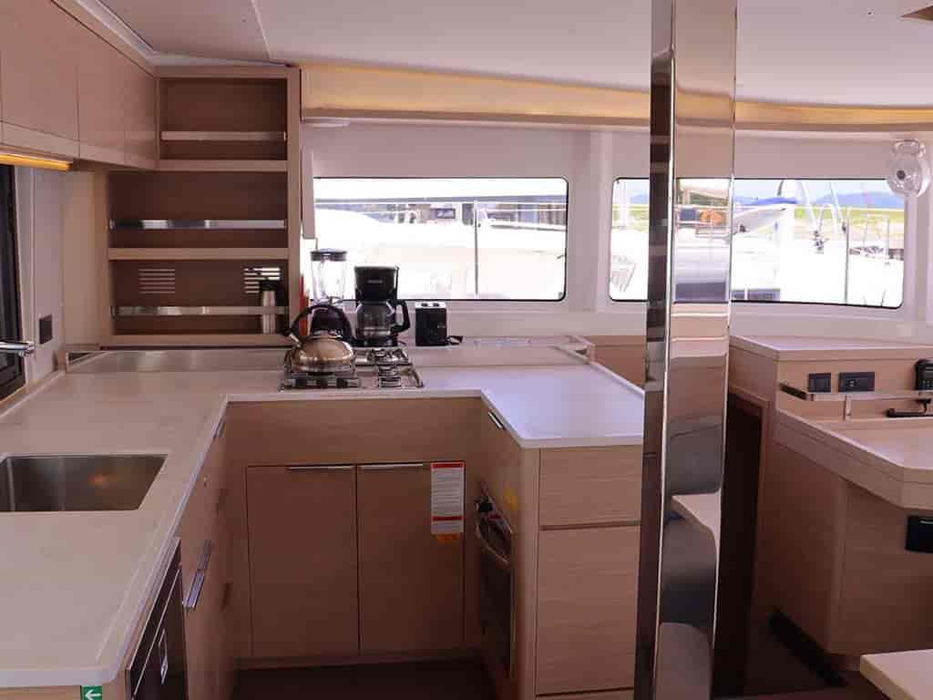 Boat picture 14