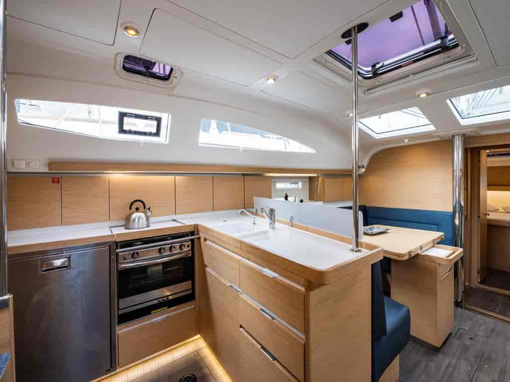 Boat picture 16