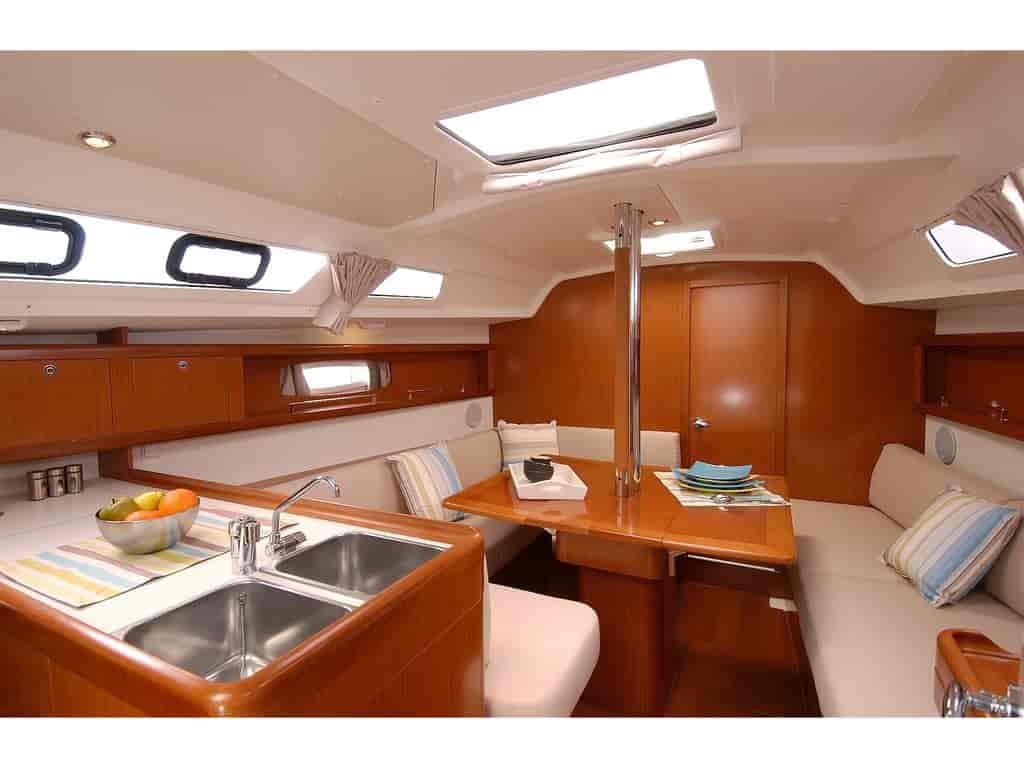Boat picture 9