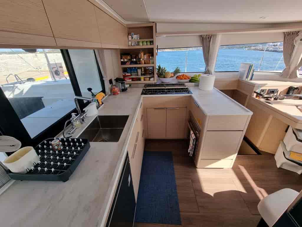 Boat picture 9