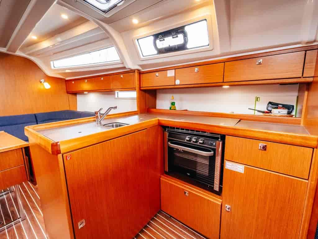Boat picture 17