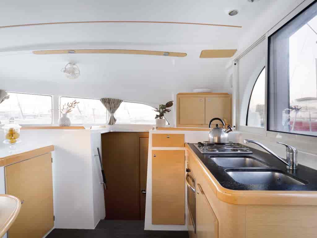Boat picture 9