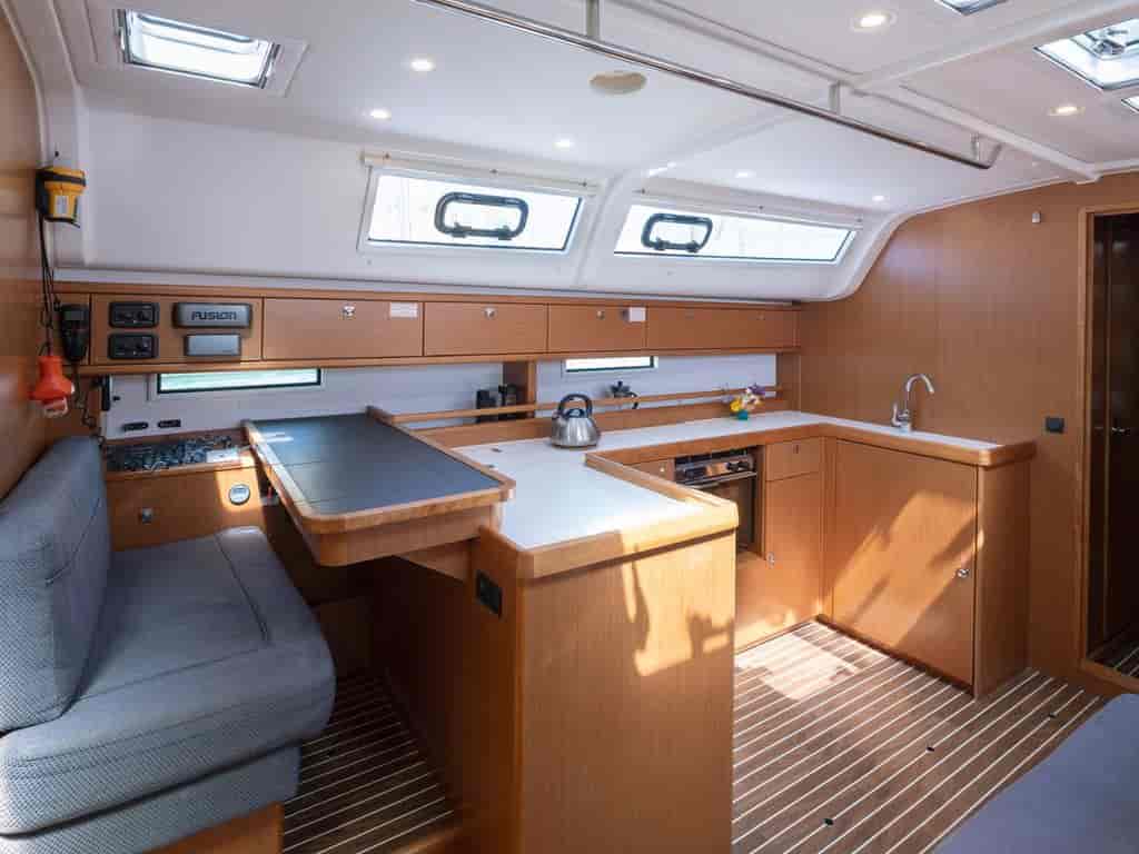 Boat picture 14