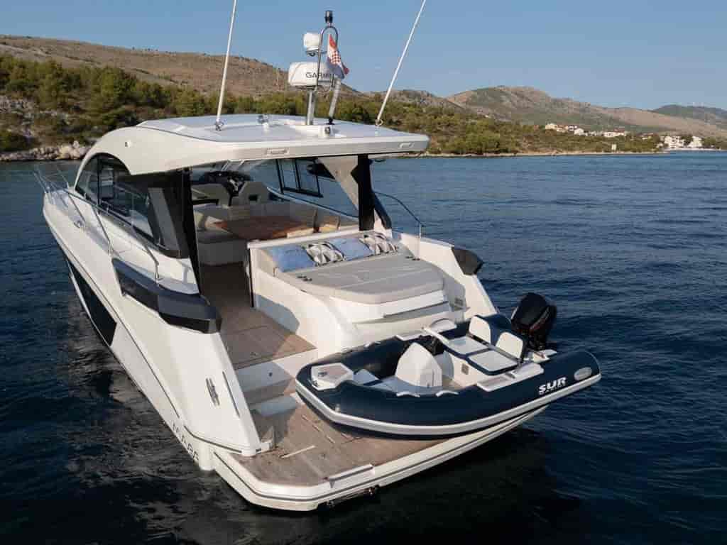 Boat picture 9