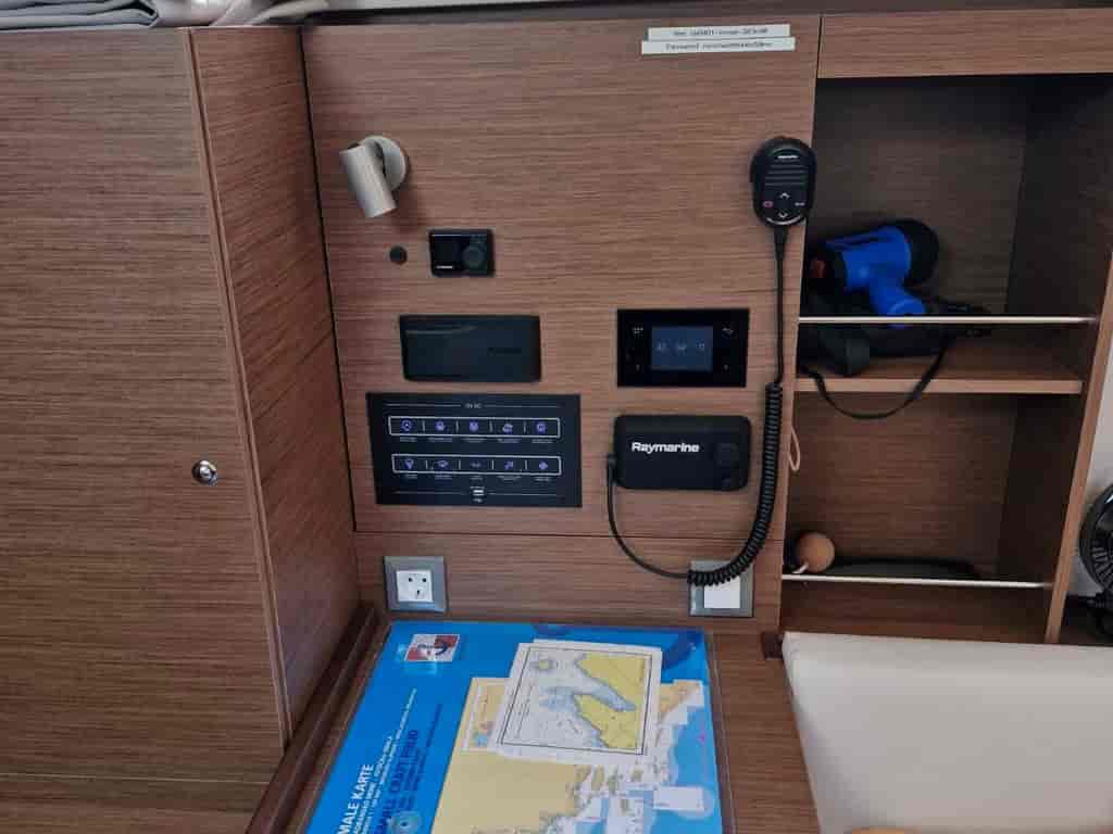 Boat picture 17