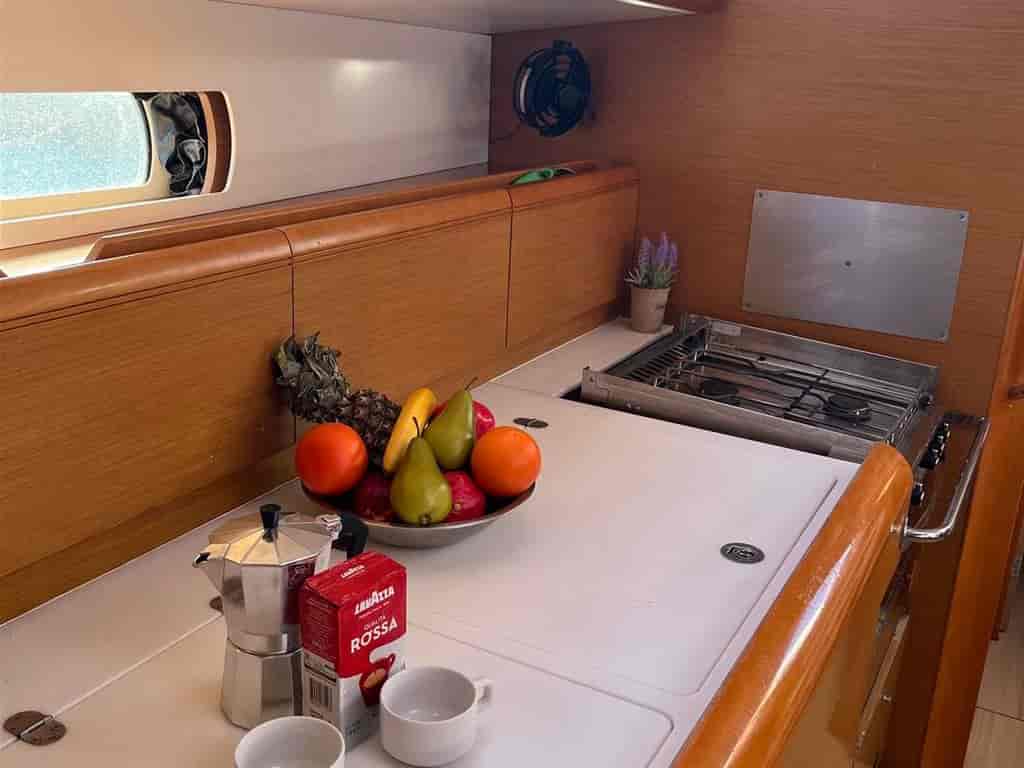 Boat picture 9