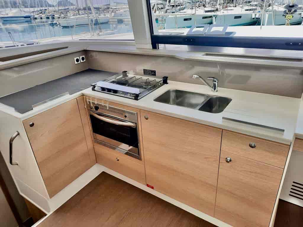 Boat picture 17