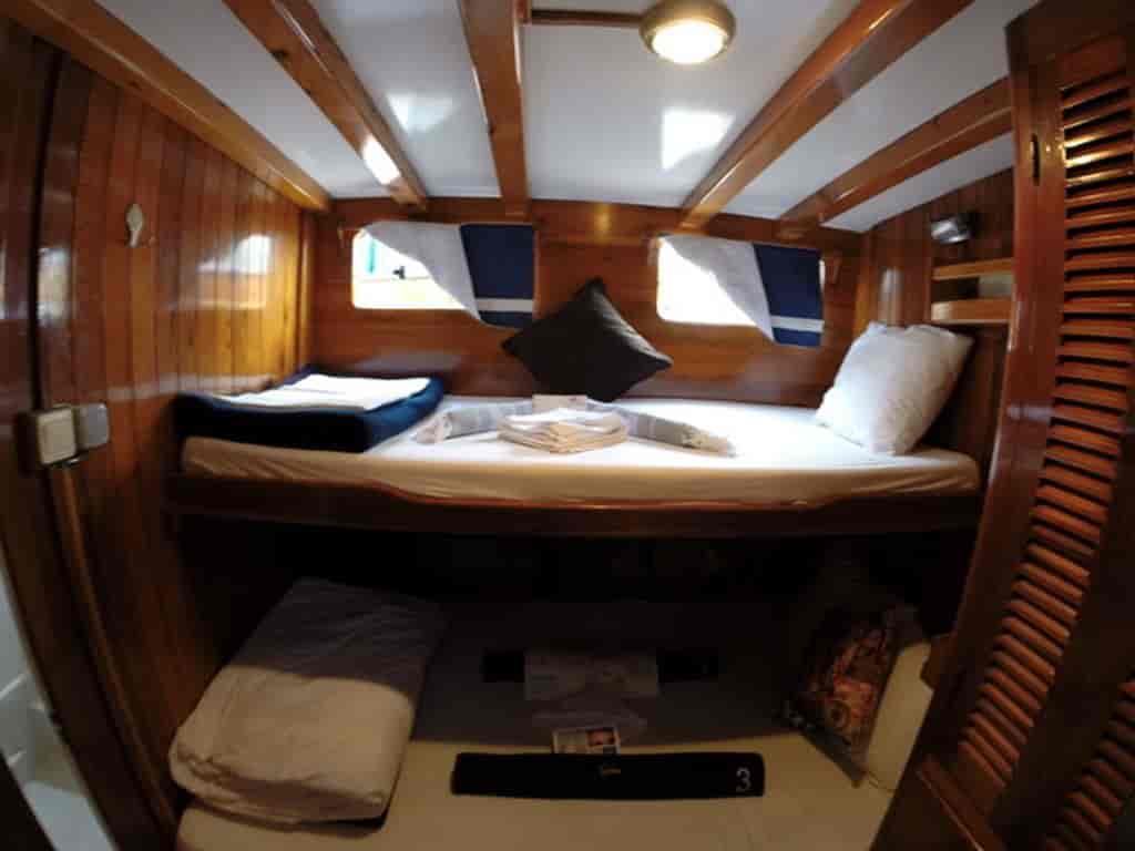 Boat picture 9