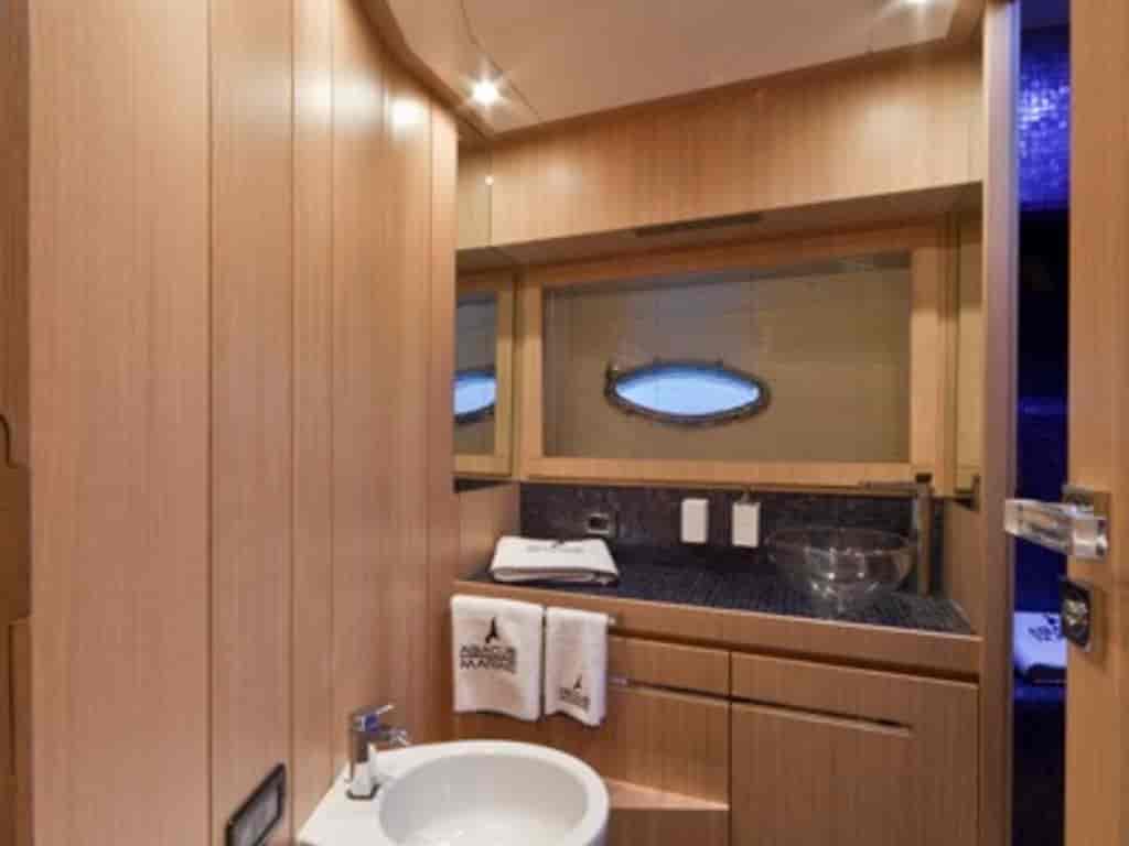 Boat picture 12