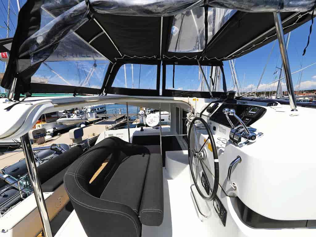Boat picture 9