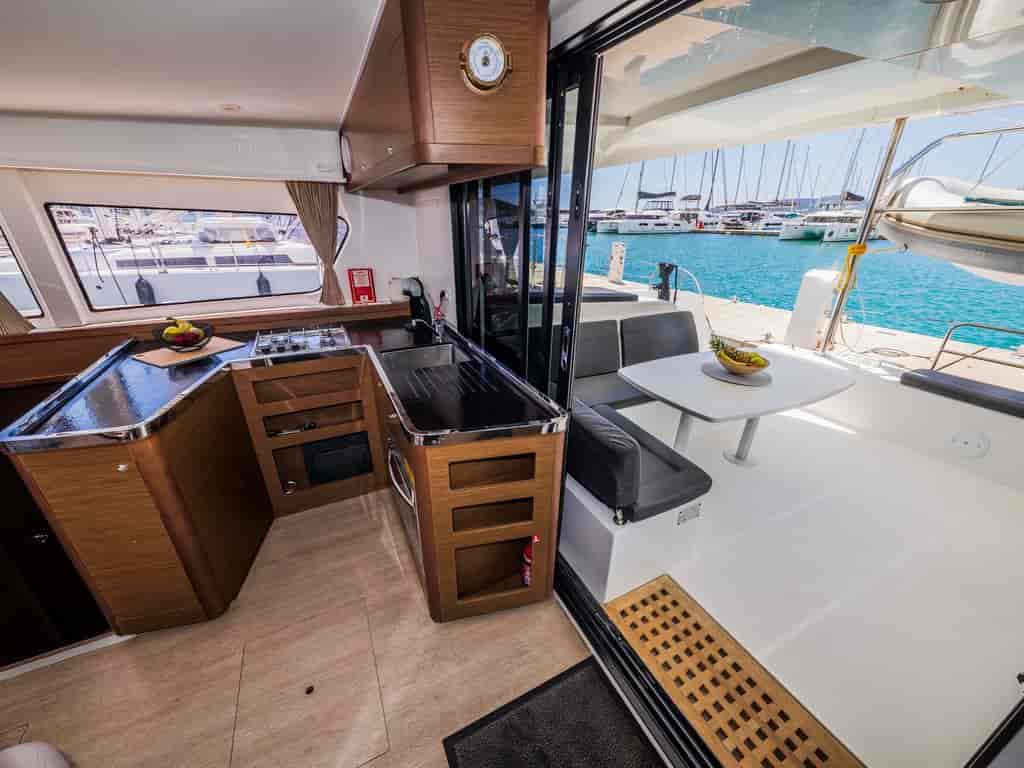 Boat picture 17