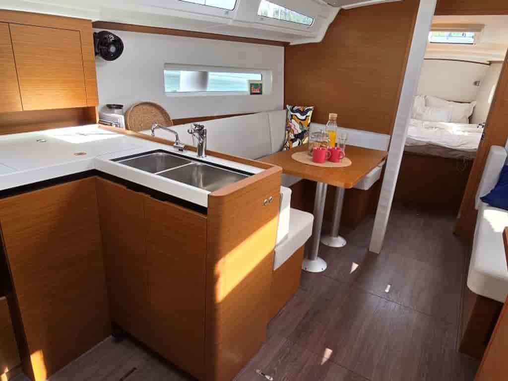 Boat picture 9